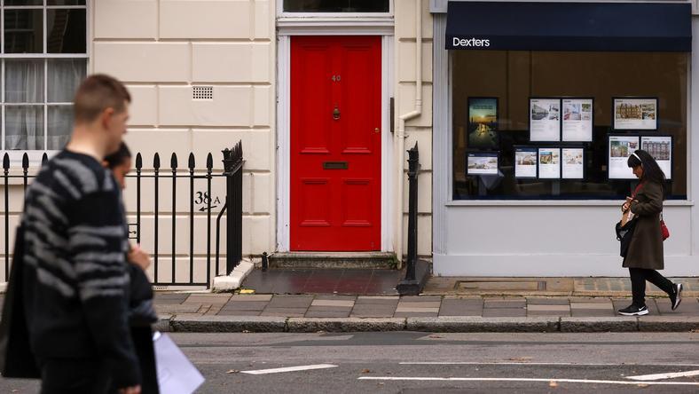 以1英镑被贱卖,英国在线房产中介明星陨落记